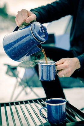 Stansport enamel mug 12oz blue close-up of handle for sturdy grip.