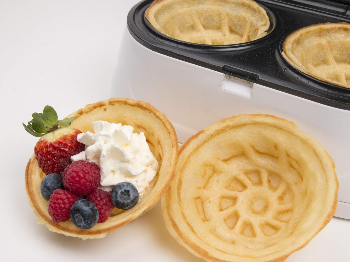 StarBlue dual waffle cups design, cooks two servings at once.