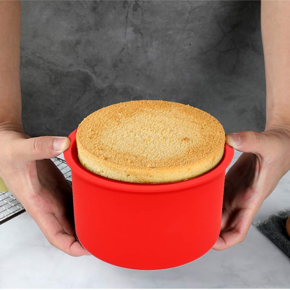 Staruby round molds are perfect for party treats.