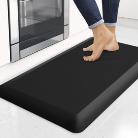 StepRite kitchen mat with 4/5-inch thickness cushions feet during cooking
