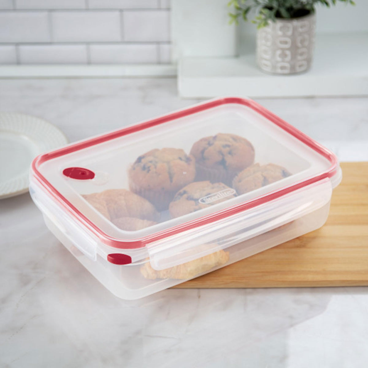 Freezer, microwave, and dishwasher safe for versatile use.