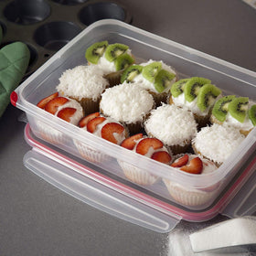 Sterilite Ultra-Seal 16-cup container is dishwasher-safe for easy cleanup.