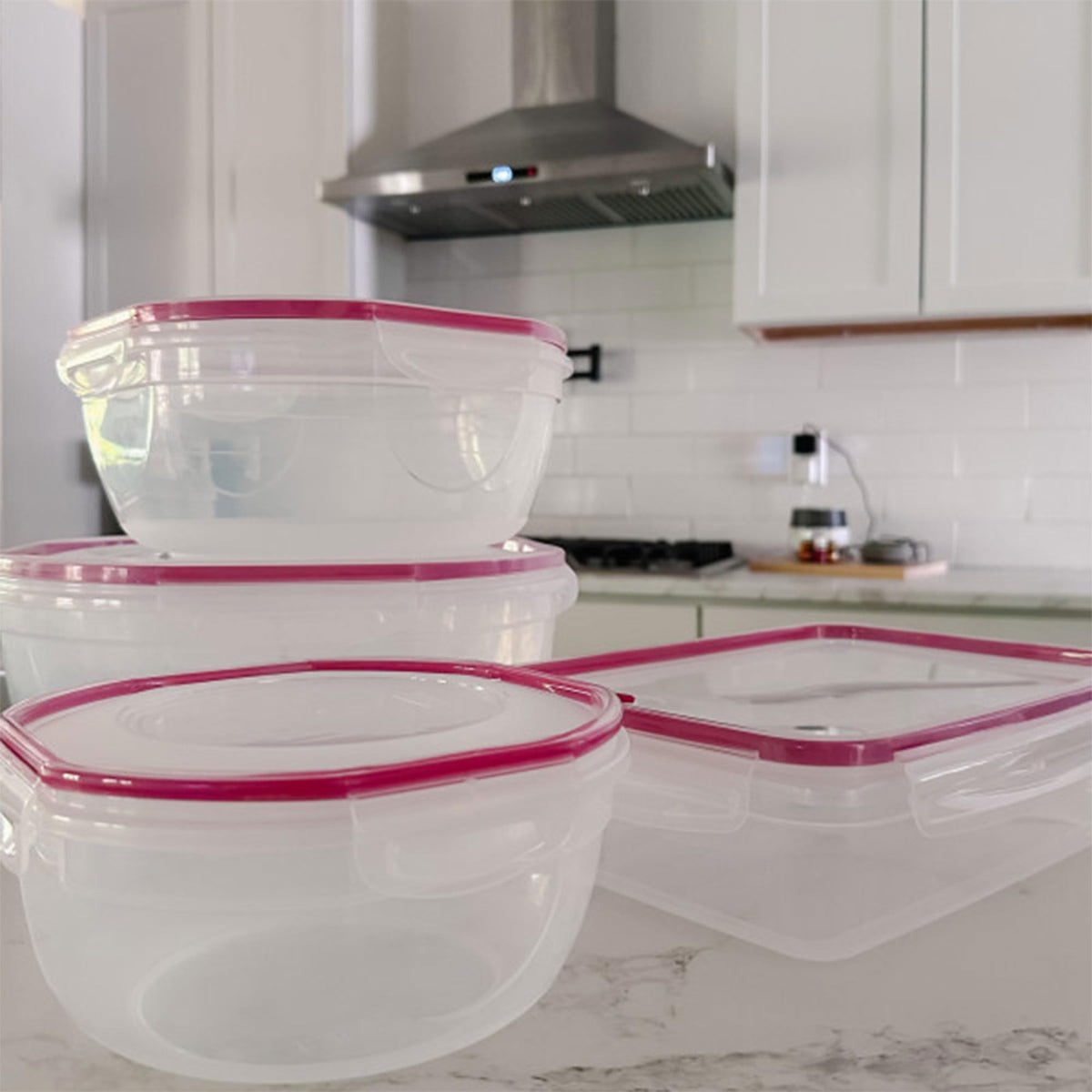 Sterilite Ultra-Seal 8.1 Qt bowl dishwasher-safe for easy cleanup