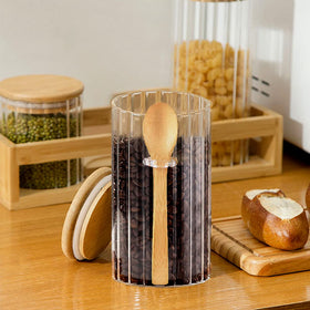 Dishwasher-safe Steviieden glass jar demonstrating easy cleaning.