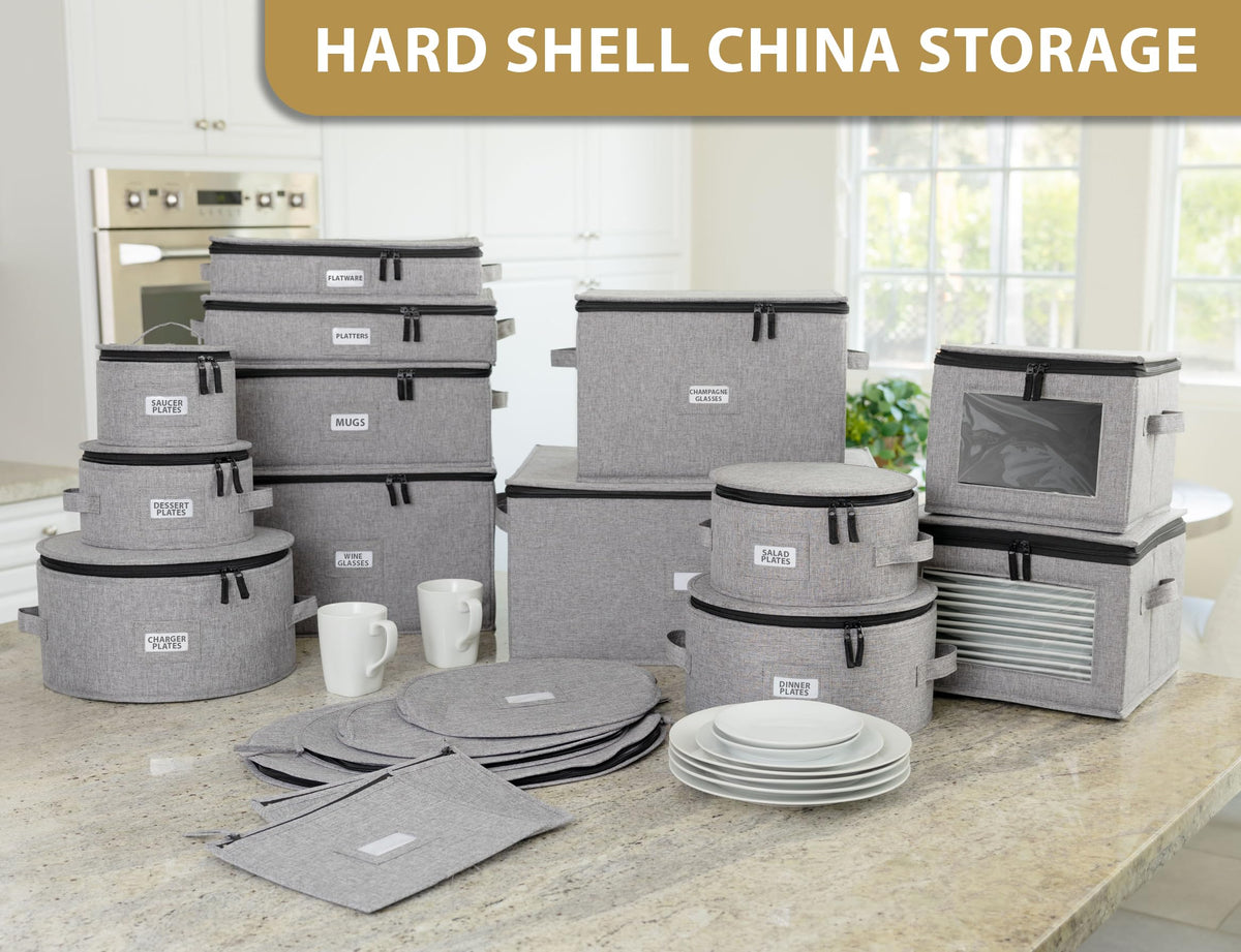 STOZU label holder and zipper closure help identify contents and guard against dust.