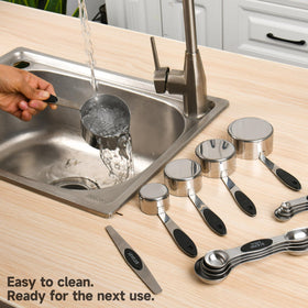 Strelitsia leveler helps you portion ingredients evenly.
