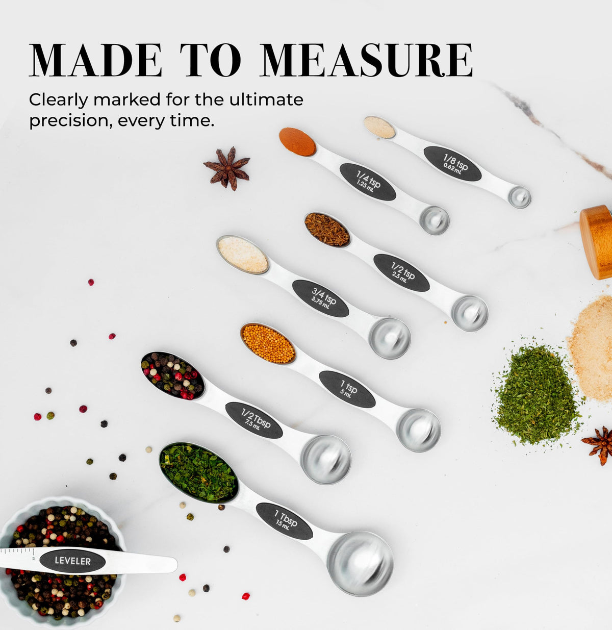 STYLED SETTINGS dual-sided design supports liquids and dry ingredients.
