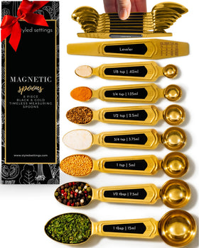 STYLED SETTINGS gold magnetic measuring spoons with leveler for precise baking measurements