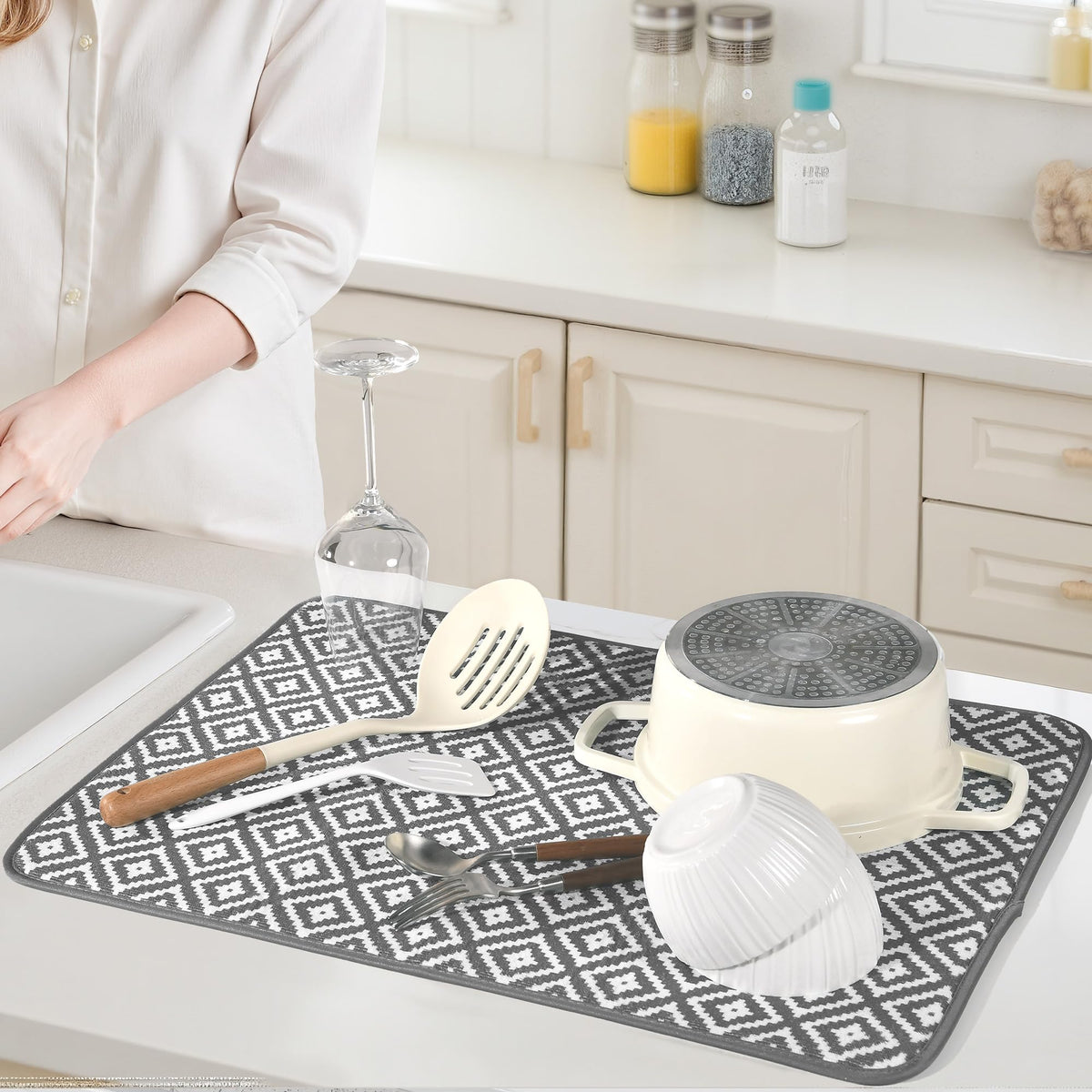Subekyu drying mat folds for compact storage when not in use