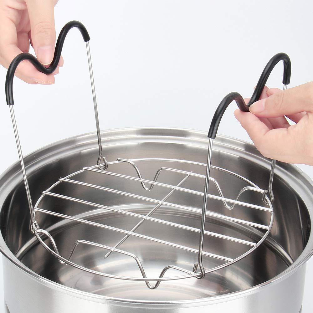 Sugaroom steamer rack supporting a whole chicken for easy removal