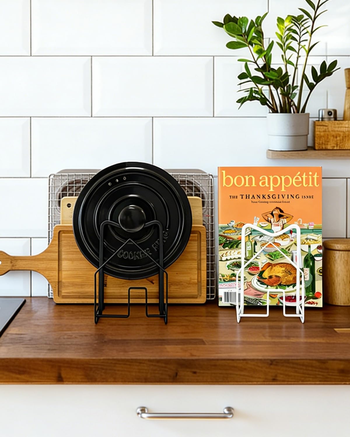 SUNFICON cutting board rack side view highlights sturdy steel construction and stability.