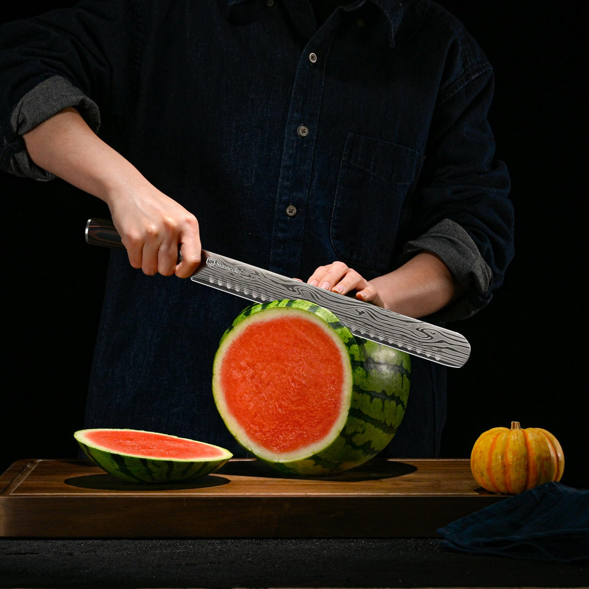 Care guidelines included with Sunnecko carving knife set for longevity.