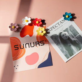 Sunurs matte finish resin flowers with rich texture and fade resistance.