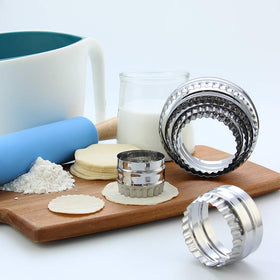 SurgeHai fluted round cutter 4.3-inch for big cookies and English muffins.