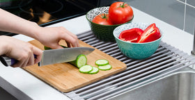 Dishwasher-safe surface makes cleanup quick and easy