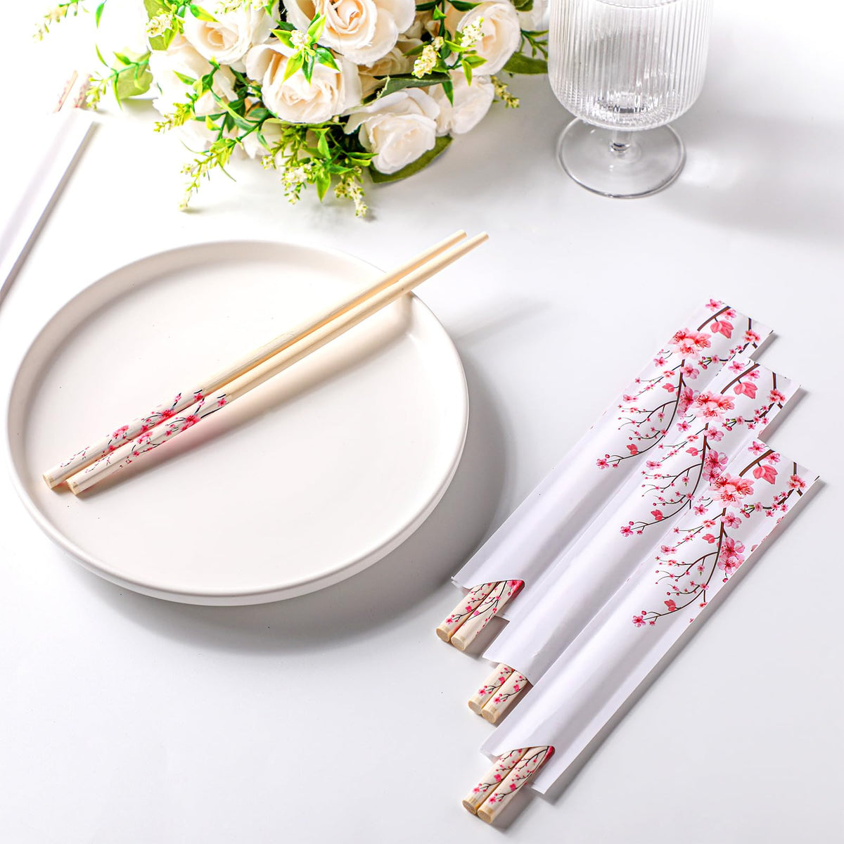 Suttmin disposable chopsticks featuring cherry blossom pattern for parties