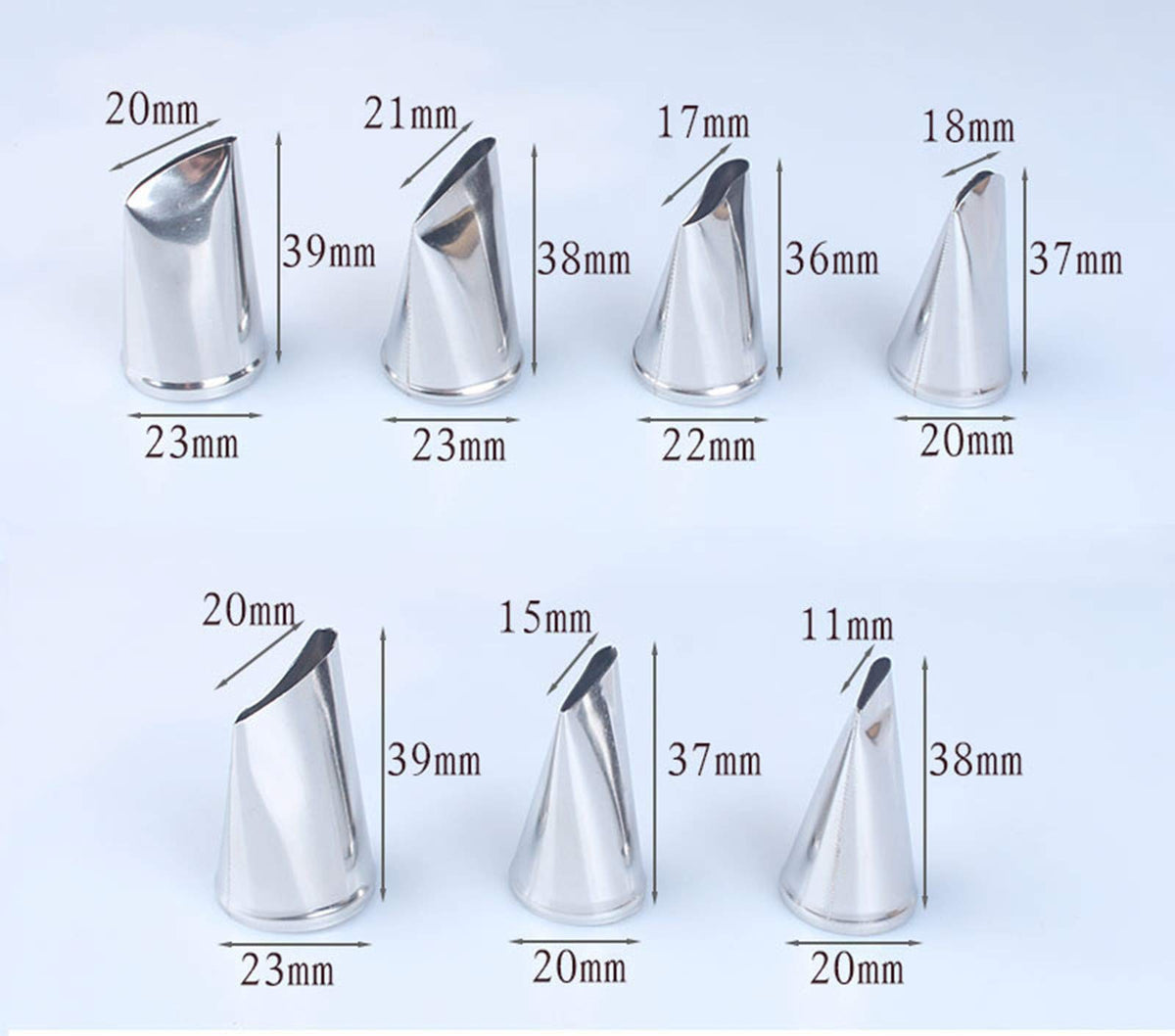 Suxgumoe piping nozzle set seven pieces for varied decorating.