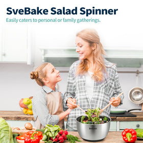 SveBake lid-removable feature allows easy access and cleaning of the spinner.