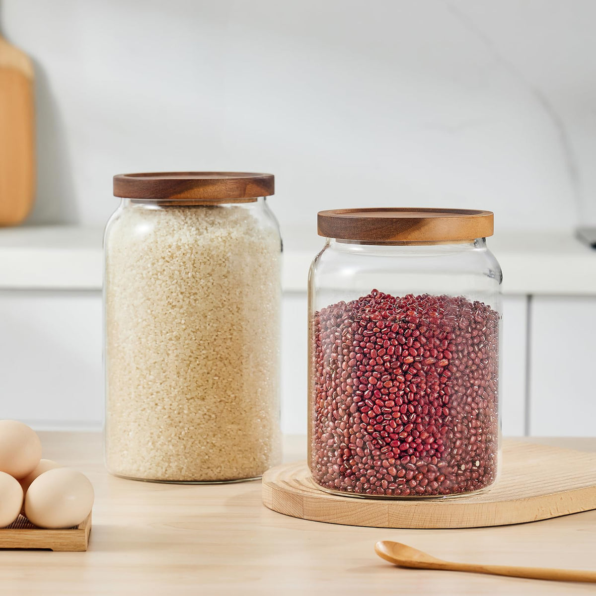 Sweejar durable glass container cleans easily and resists temperature changes.
