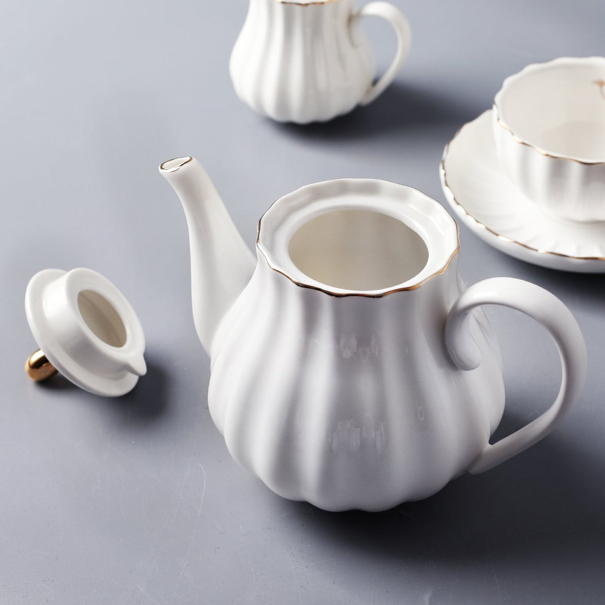 Sweejar gift-packaging ready porcelain tea set for weddings and holidays