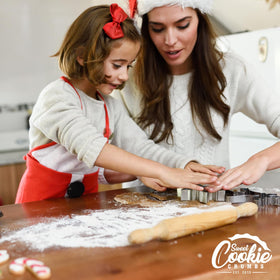Sweet Cookie Crumbs farm-theme chicken design adds fun to parties.