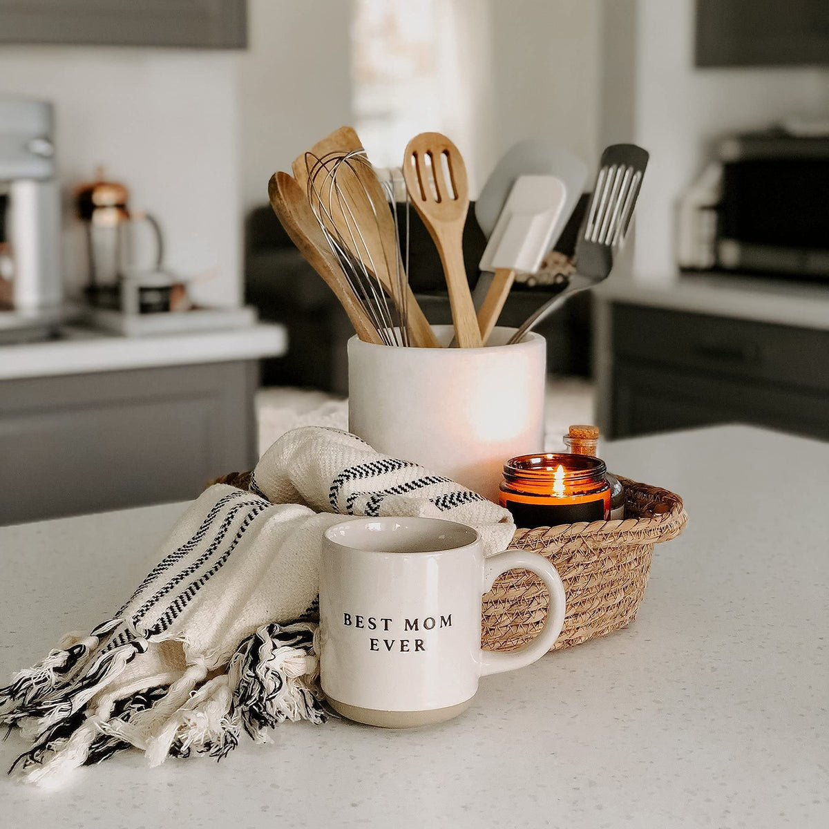 Sweet Water Decor Best Mom Ever mug stoneware texture close-up shows durable craftsmanship