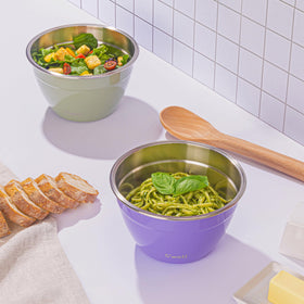 S'well dishwasher-safe stainless steel build enables quick cleanup after meals