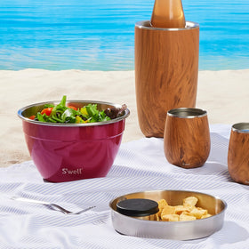 S'well dishwasher-safe design for easy cleanup after meals