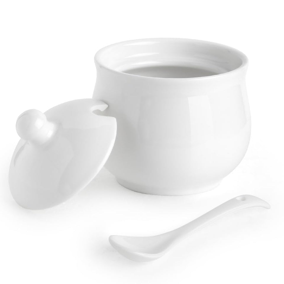 Swetwiny sugar bowl with lid and spoon for easy serving.