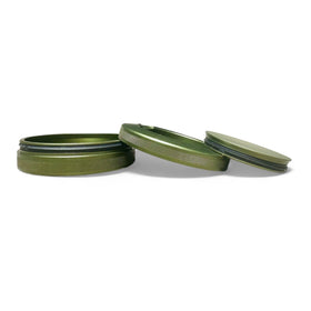 Syn Tin Edition 017 metal container with rugged finish, protects belongings during travel.