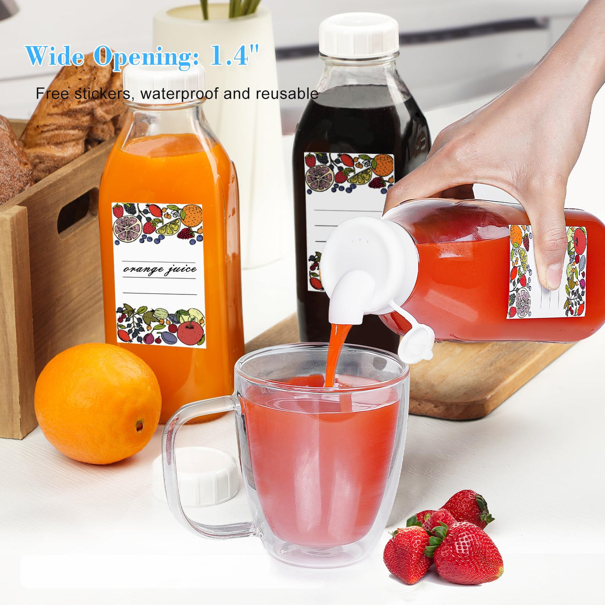 Syntic 32 oz capacity highlighted for batch beverages and family use.