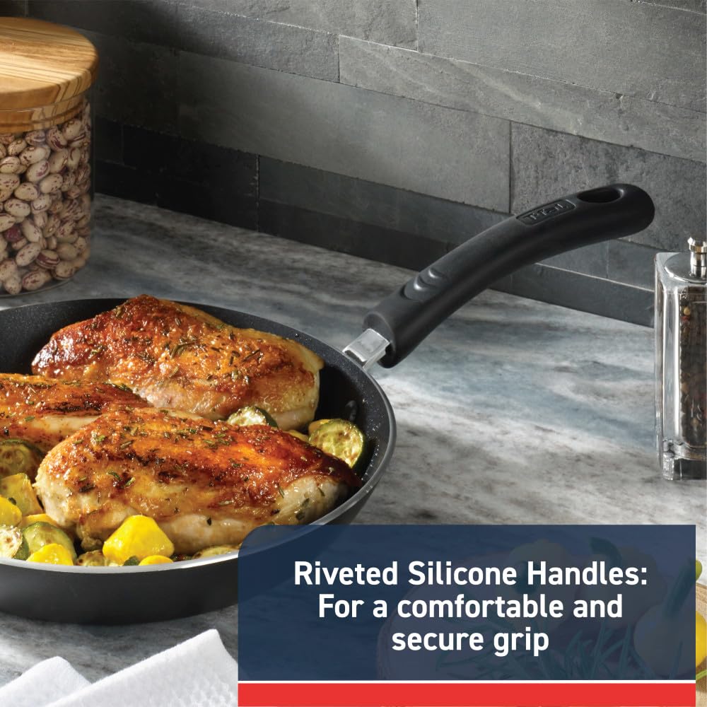 T-Fal Experience Thermo-Spot shows preheating for browning and flavor sealing.