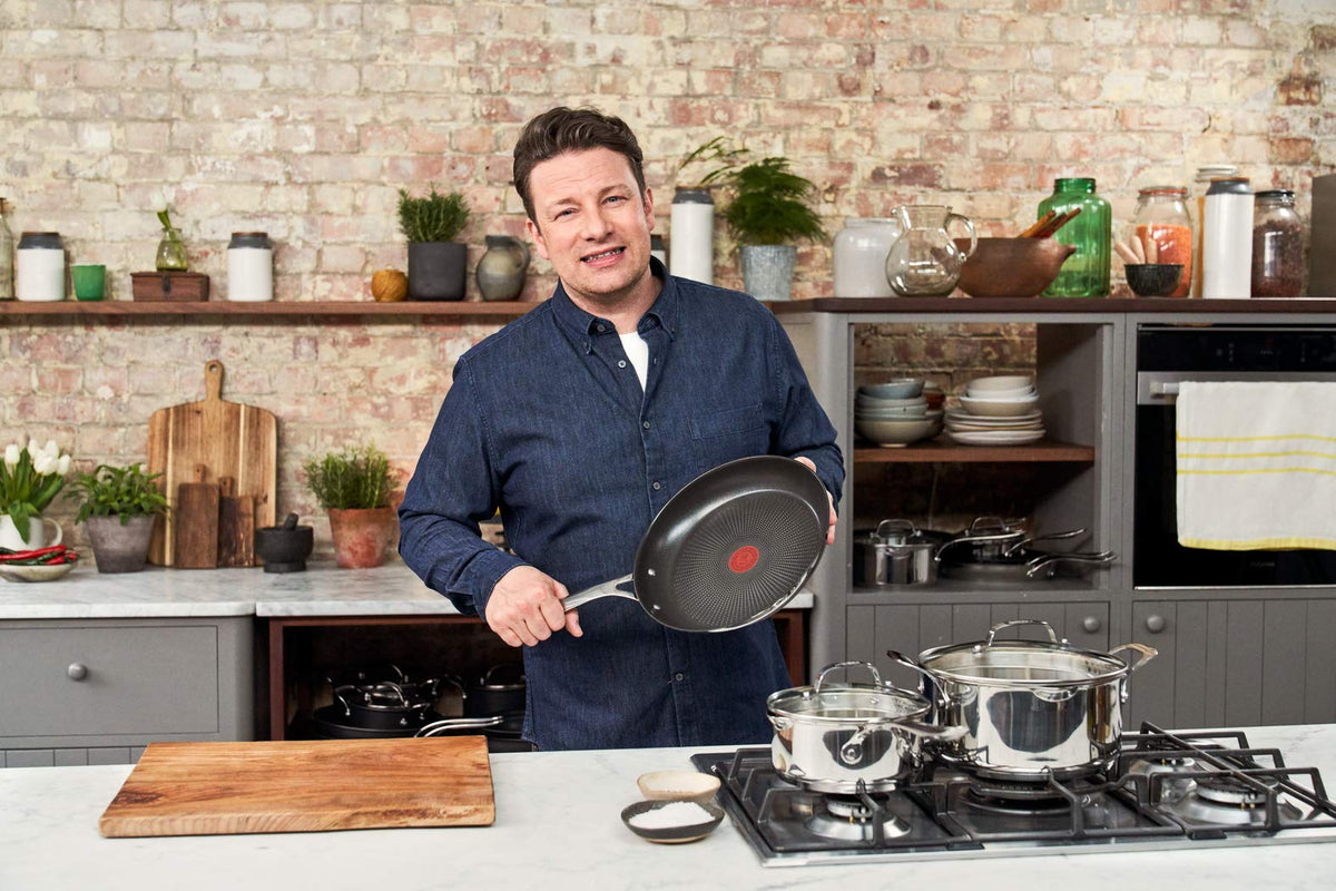 Jamie Oliver Cooks Direct interior closeup for easy food release.