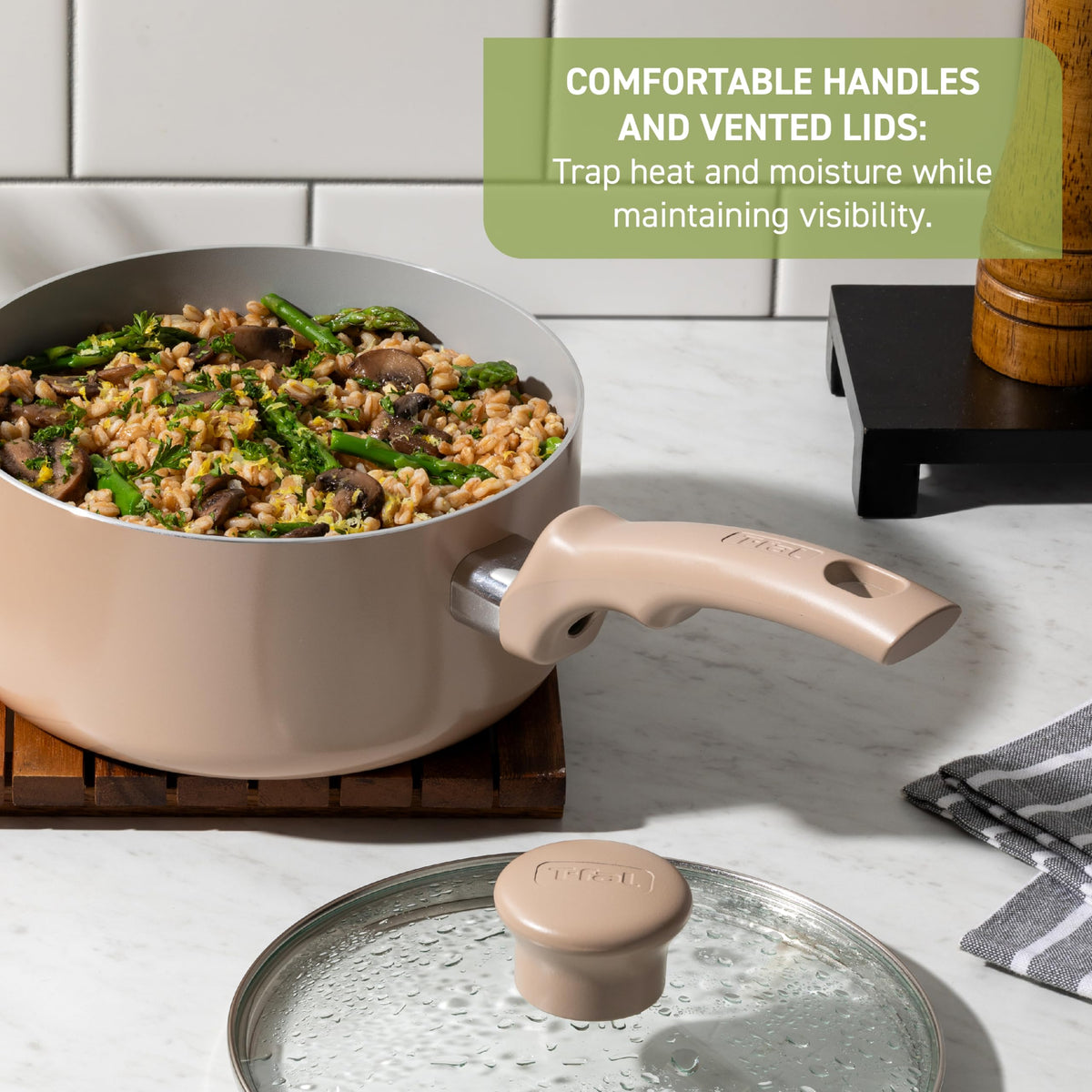 T-Fal Refresh 1-quart sauce pan with lid for quick sauces