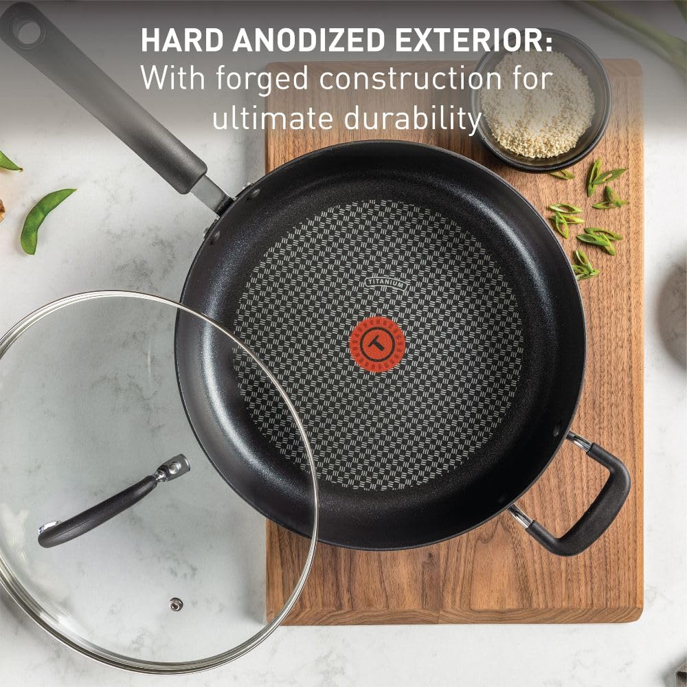 Thermo-Spot indicator at center shows preheat readiness for even cooking.