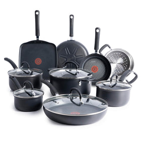 T-Fal Ultimate hard anodized 8-inch fry pan with nonstick interior for easy cooking.