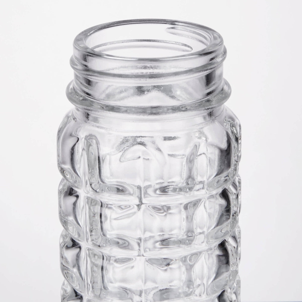 Tablecraft moisture-proof tops prevent humidity-related clumping.