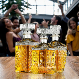 TAEYONK gift-ready whiskey decanter set for men and enthusiasts
