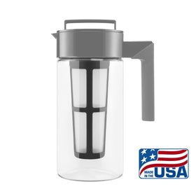 Takeya Deluxe airtight, leak-proof lid preserves aroma for fresh coffee.