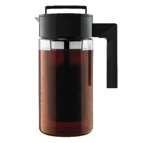 Takeya Deluxe Cold Brew 1 Qt black bottle shows smooth, less acidic coffee at home.