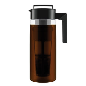 Takeya Tritan cold brew pitcher with airtight lid preserves aroma.