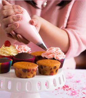 Tamodan extra-strong piping bags with reinforced seams to prevent bursts
