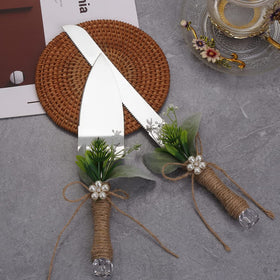 TANG SONG rustic cake server with leaf motif, ideal for bridal cake cutting