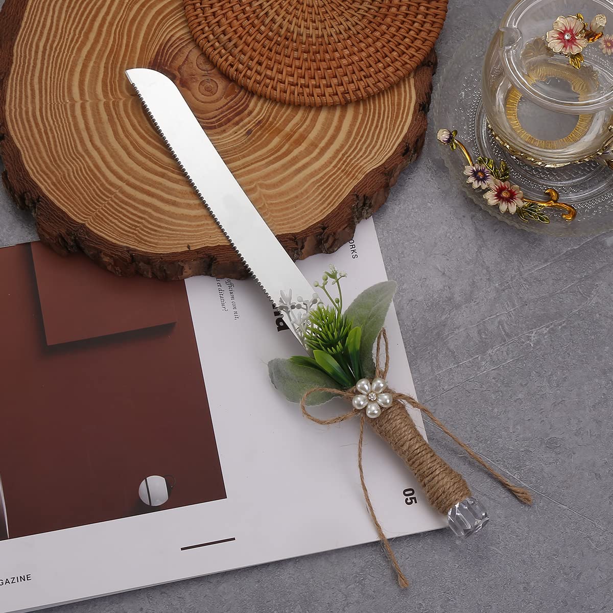 TANG SONG leaf-design cake knife highlights rustic charm at your reception