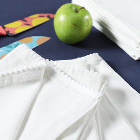 TARAN LIVING cotton weave close-up highlighting absorbency.