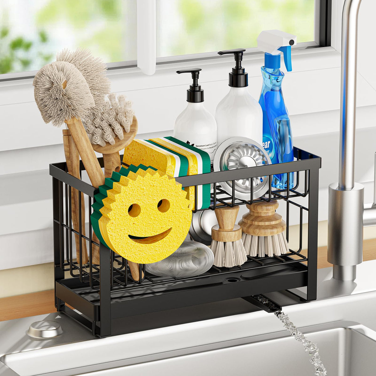 Taugast smiley sponge holder with a flexible face keeps sponges ready and dry.