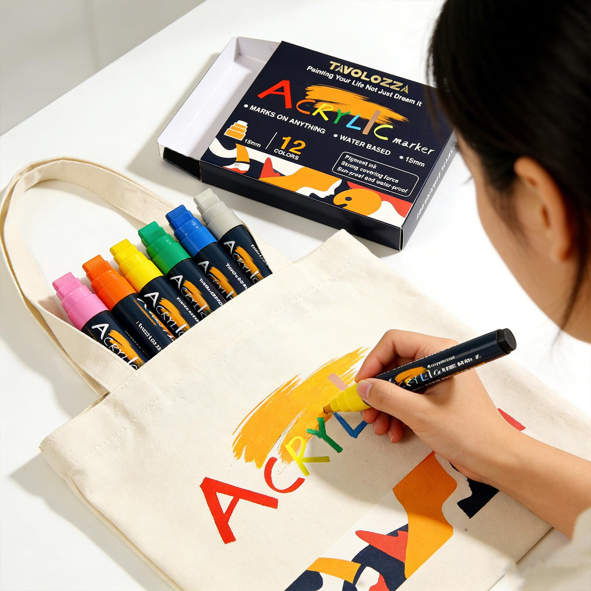 Tavolozza Fine Arts jumbo markers on canvas for vibrant acrylic-style strokes.