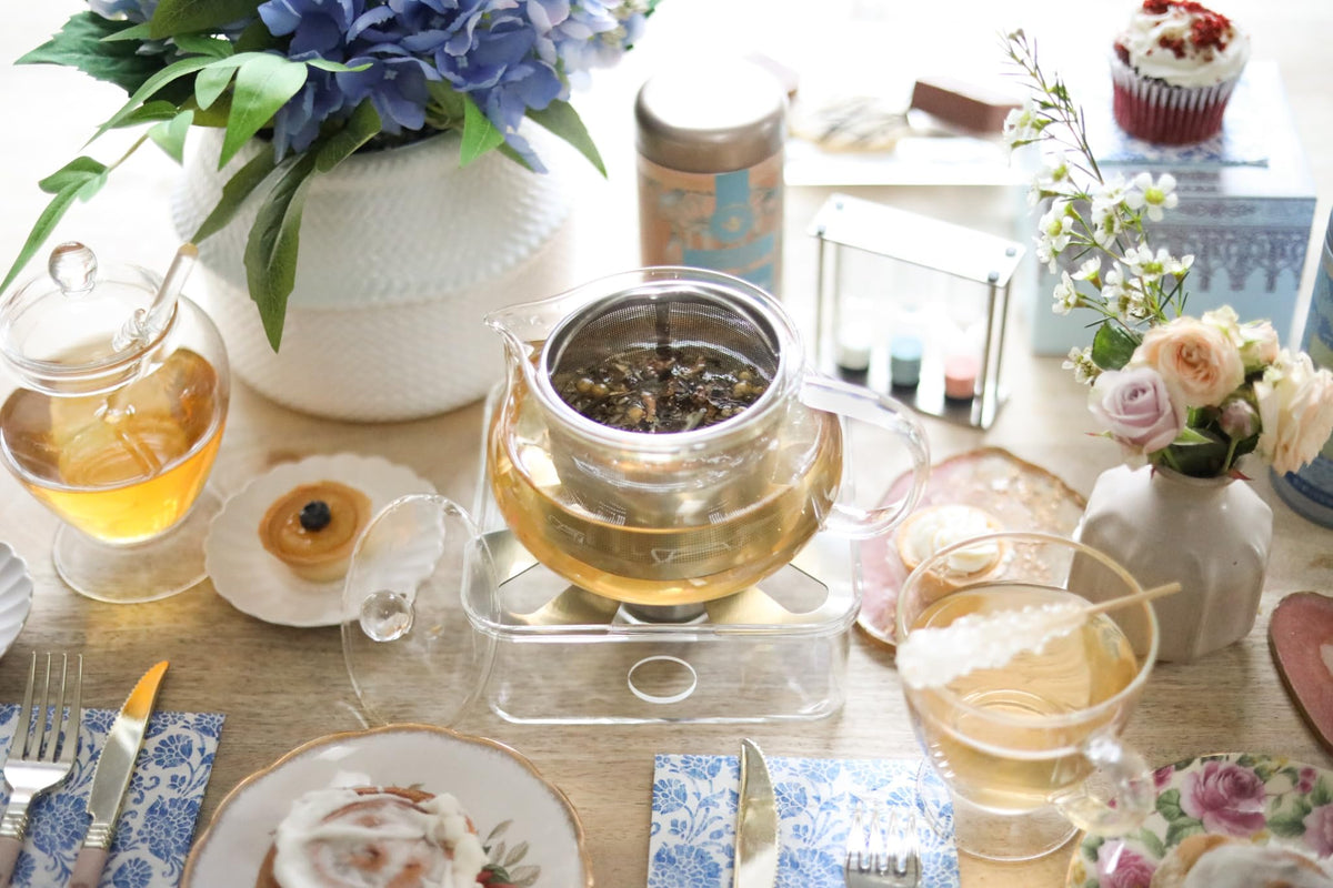 Teabloom Kyoto 24 oz capacity highlighted for multiple cups.