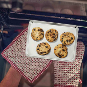 TeamFar even-heating pan supports consistent results in small kitchen appliances.