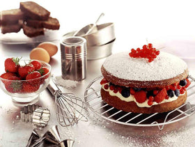 TeamFar round rack with raised feet stabilizes food and improves airflow during cooling or roasting.
